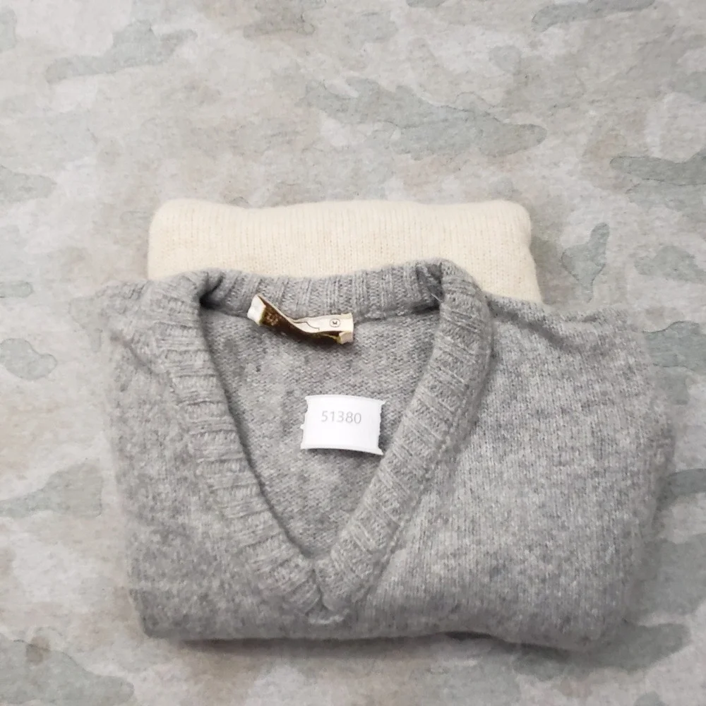 Vintage Campus Sweater Mens Medium Beige V-Neck Wool Blend Preppy Classic